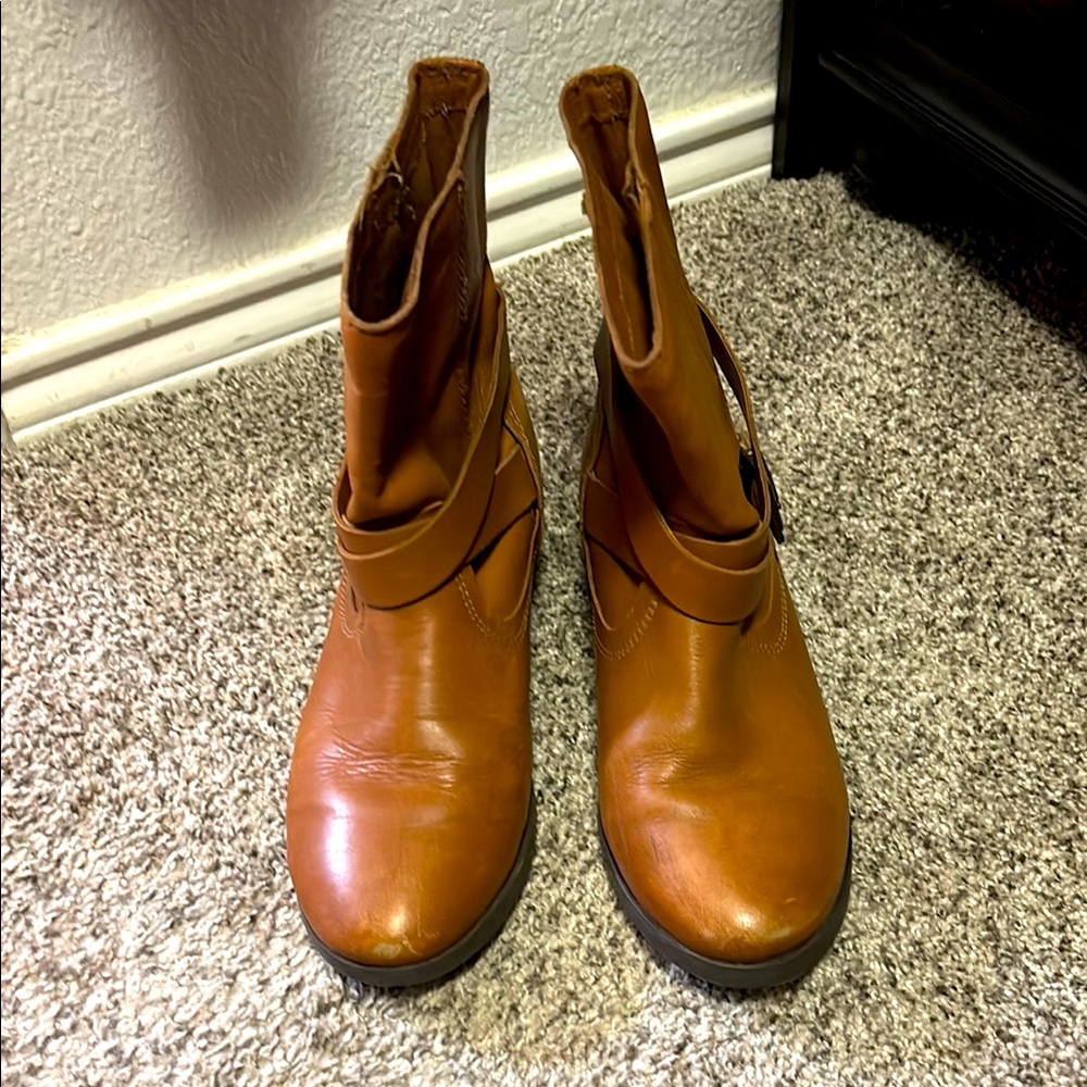Women's Tan Leather Ankle Boots